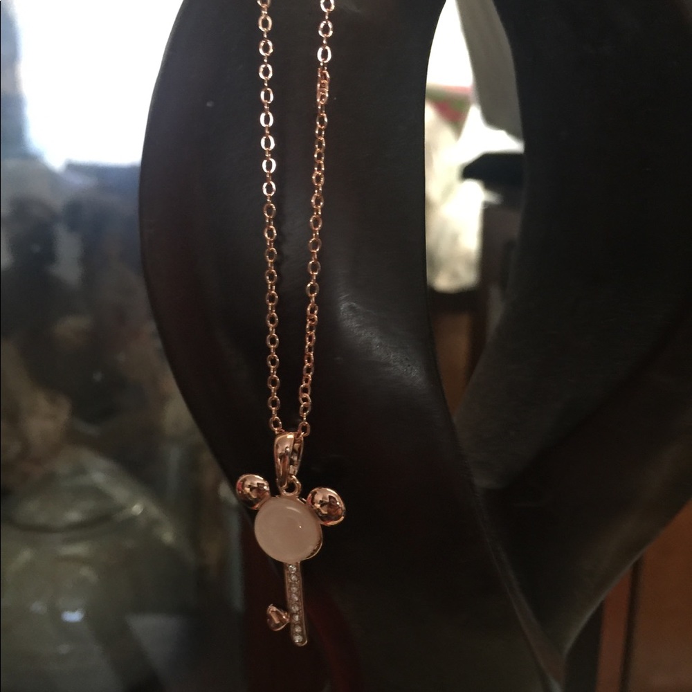 Rhinestones Key Shaped Necklace!